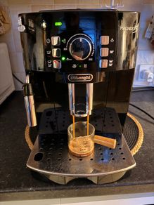 Delonghi MagnificaS Coffe Machine