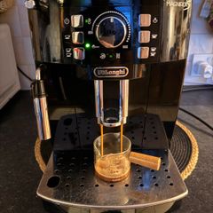 Delonghi MagnificaS Coffe Machine