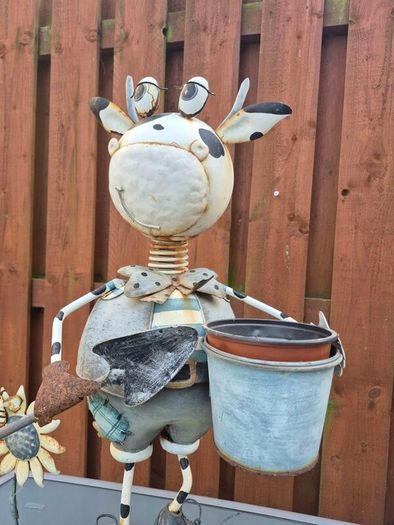 Metal Cow Garden Ornament & Planter Wobbly Head