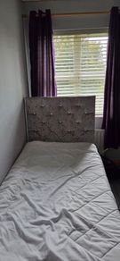 Single bed (no mattress)