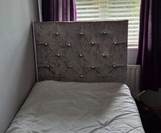 Single bed (no mattress)
