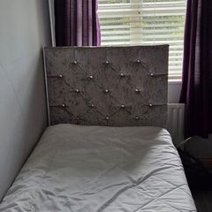 Single bed (no mattress)