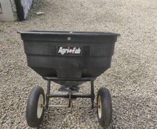 Agri Farm lawn spreader