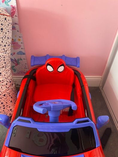 spiderman car