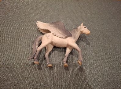 Schleich bayala Pegasus figurine (model 70522)