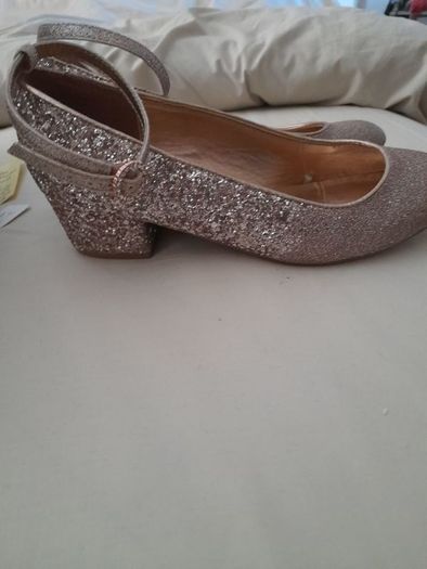 girls monsoon shoes