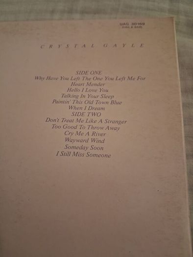 Crystal.Gayle.