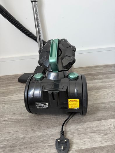 Salter Bagless Vacuum Cleaner