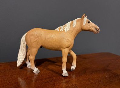 Retired Schleich Horse - Palomino Stallion Figure 13618