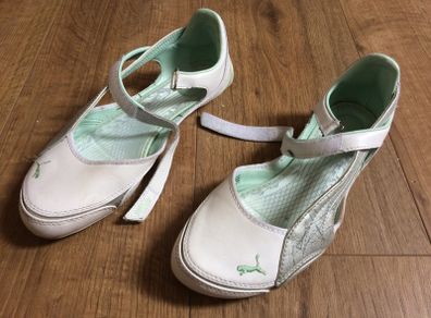 sport shoes