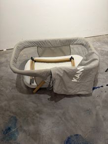baby cot