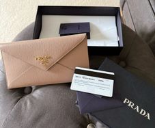 Final price drop Brand New Authentic Prada wallet
