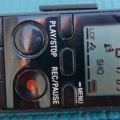 Sony ICD-PX312 Voice Recorder + 4Gb SD card