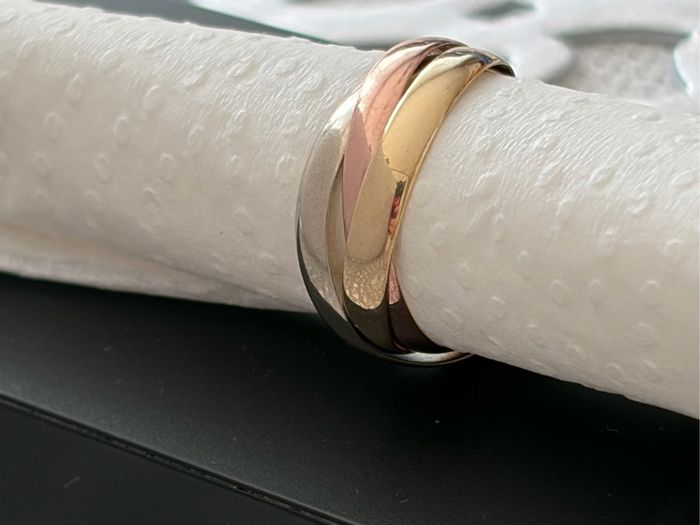 Gold ring