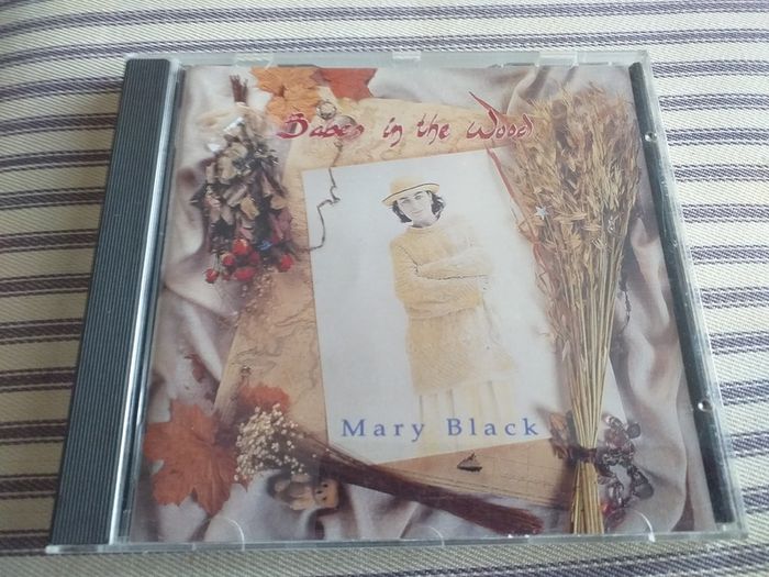 Mary Black Pack.