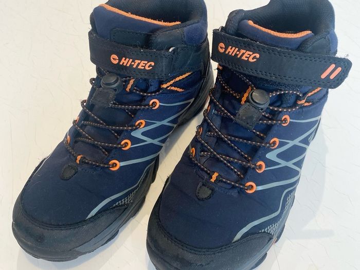 Hi-Tec hiking boots, child's, size 5