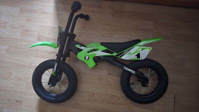 Motocross balance bike smythtoys