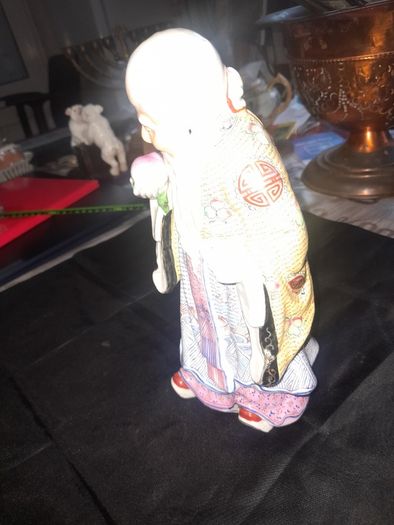 Beautiful Large Chinese Shou Xing porcelain figurine depicting the God of Longevity. It features an elderly man with a prominent bald head, holding a peach, which symbolizes long life, Postage Available, no chips or cracks