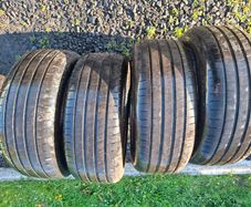 4x 245/45/19 Goodyear