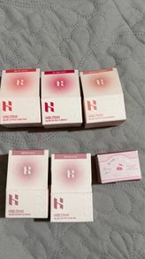 Holika holika lip blur pot and Dasique lip balm