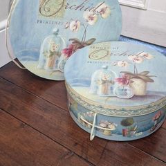2 hat boxes