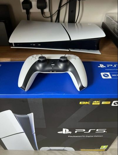 PS5 digital slim