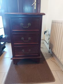 2 Matching Mahogany style Lockers with 3 Drawers in excellent condition