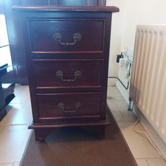 2 Matching Mahogany style Lockers with 3 Drawers in excellent condition