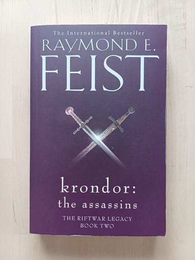 Krondor - The Riftwar Legacy Books 1 & 2 by Raymond E. Feist (Fantasy Paperbacks 2019)
