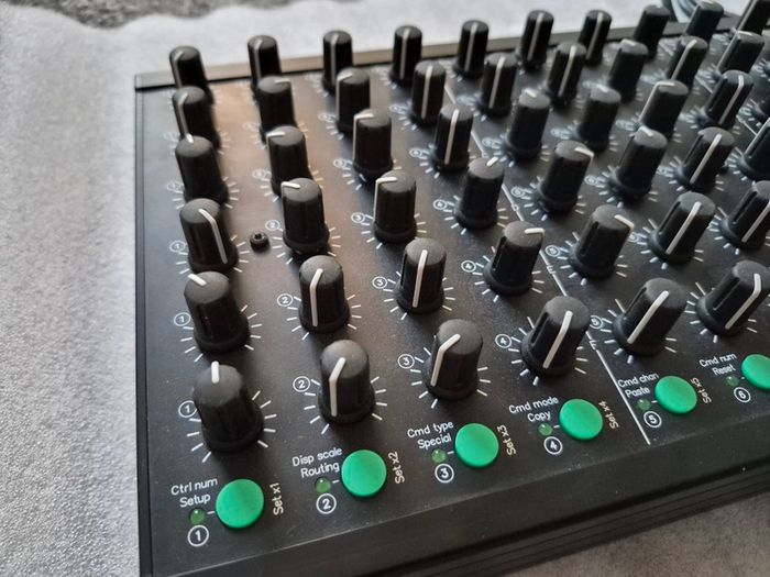 Faderfox PC12 - MIDI Controller