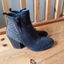 Size 5 Studded Boots Image 2