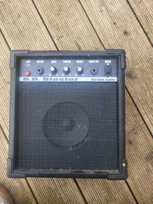 guitar amplifier