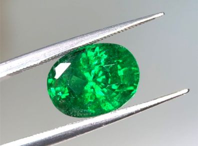 IGI Certified Ultra Rare 3.45ct Intense Green Tsavorite Garnet. Gold standard by IGI. Retail value when set between 12,000 to 15,000 euros.