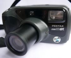 Pentax Zoom 90 WR - zoom lens camera - Vintage Film - 35mm point shoot camera - Tested