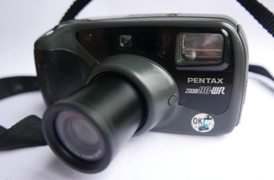 Pentax Zoom 90 WR - zoom lens camera - Vintage Film - 35mm point shoot camera - Tested