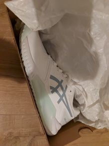Asics Woman tenis trainers Size 5 UK 38 Eur brand new boxed