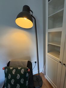floor lamp