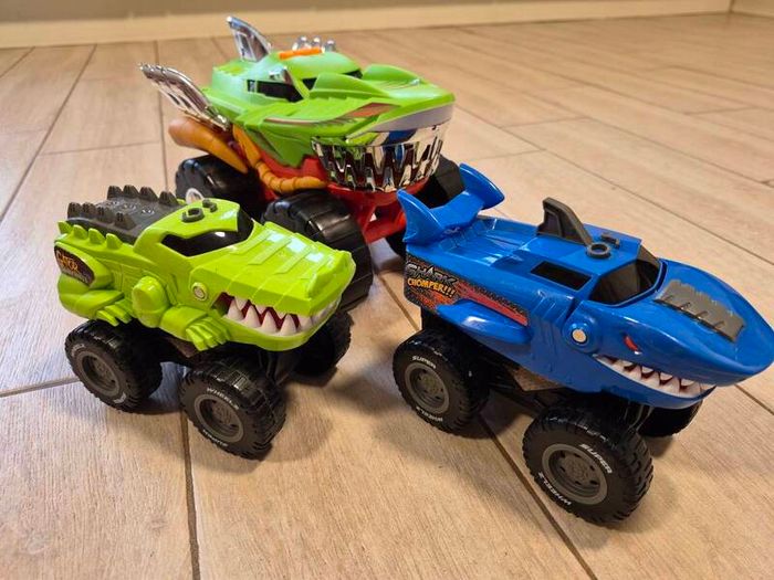 Monster Trucks