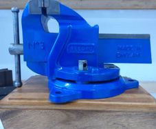 record no 3 full 360 degree swivel