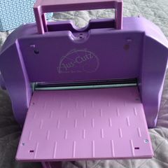 A4 Jus-Cutz Die Cutting & Embossing Machine