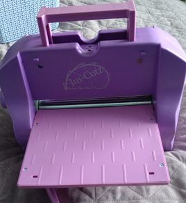 A4 Jus-Cutz Die Cutting & Embossing Machine