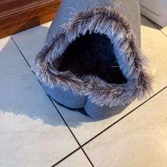 Cosy cat bed