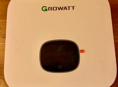 GROWATT Inverter (for solar panels)