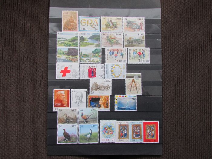Ireland 1989 Complete Stamp year Issue.29 stamps,all Mint Never Hinged.