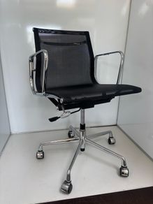 Black office chair 2x available