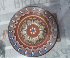 Majolica Art Pottery Wall Plate no chips or cracks, Postage Available or Collection