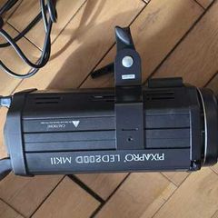 Professional studio podcasting streaming light LED200D MKII