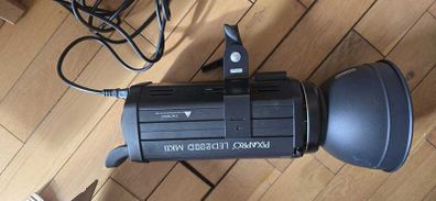 Professional studio podcasting streaming light LED200D MKII