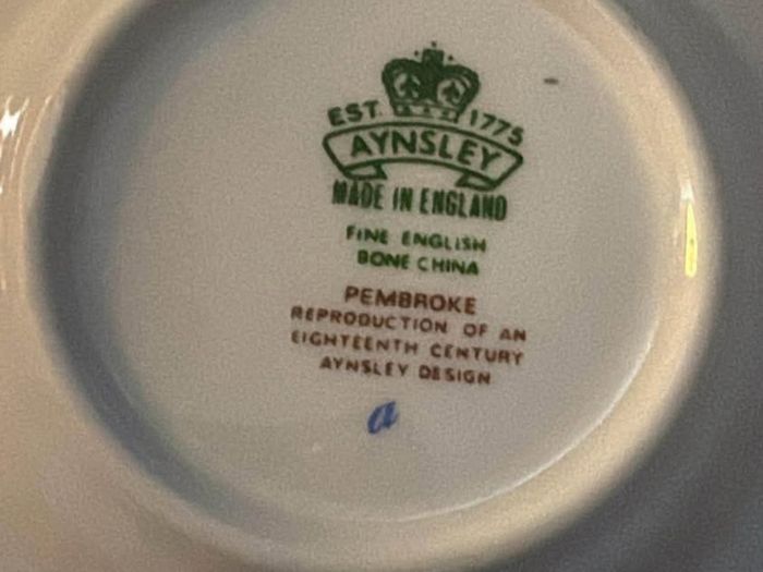 Vintage Aynsley "Pembroke" Demitasse Espresso Set 6 Cups & Saucers Boxed, c. 1970s