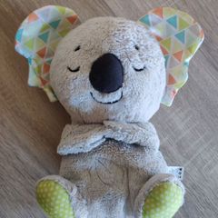 Fisher-Price Soothe 'n Snuggle Koala plush sound machine